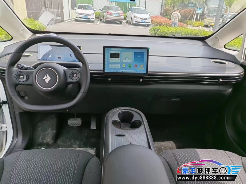 24年宝骏云朵轿车抵押车出售