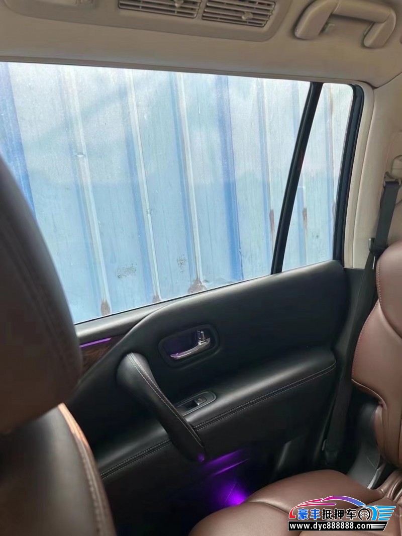 19年日产途乐轿车抵押车出售