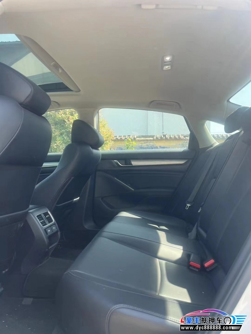 21年本田雅阁轿车抵押车出售