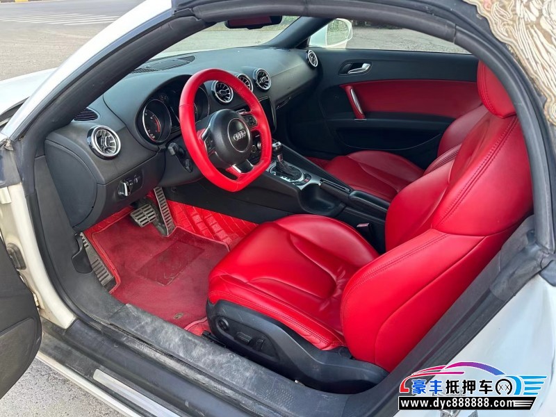 12年奥迪TT轿车抵押车出售