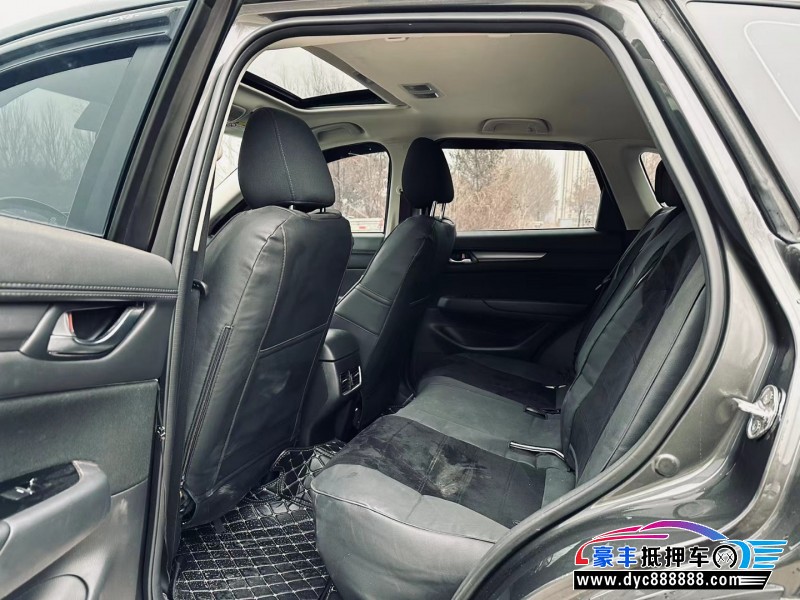 20年马自达CX-5轿车抵押车出售