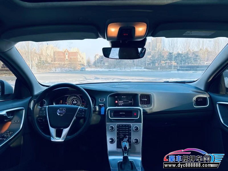 19年沃尔沃S60轿车抵押车出售