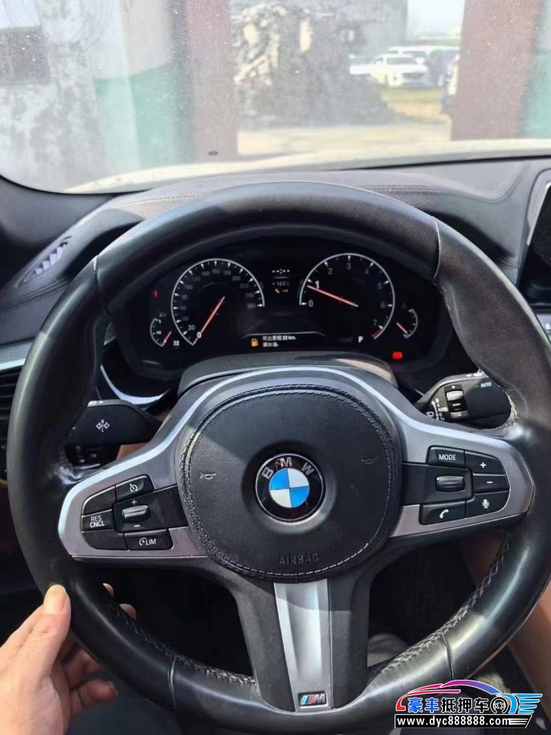 19年宝马5系轿车抵押车出售