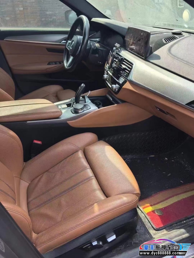 19年宝马5系轿车抵押车出售