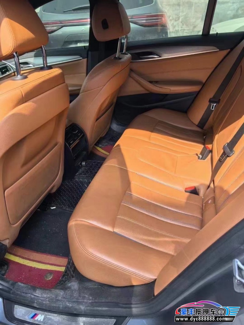 19年宝马5系轿车抵押车出售