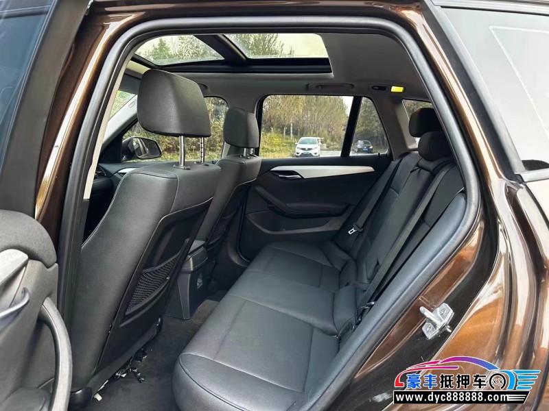 15年宝马X1轿车抵押车出售