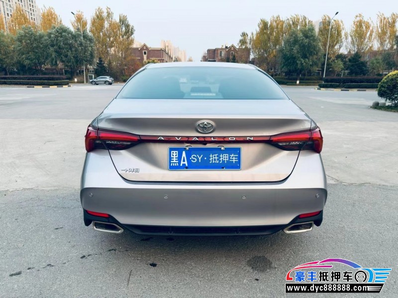 20年丰田亚洲龙轿车抵押车出售