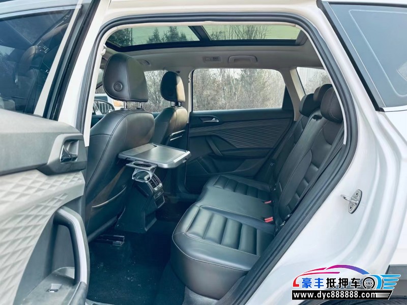 20年大众途岳轿车抵押车出售