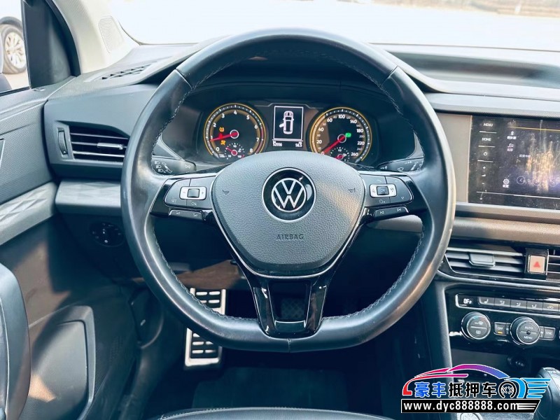 20年大众途岳轿车抵押车出售