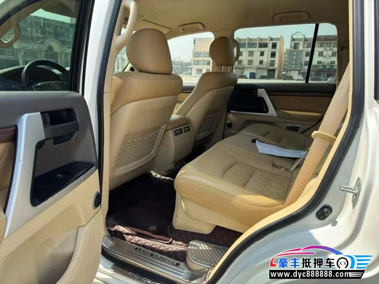 18年丰田FJ 酷路泽轿车抵押车出售