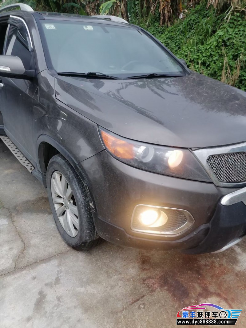 12年起亚索兰托轿车抵押车出售