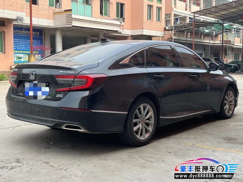 22年本田雅阁轿车抵押车出售