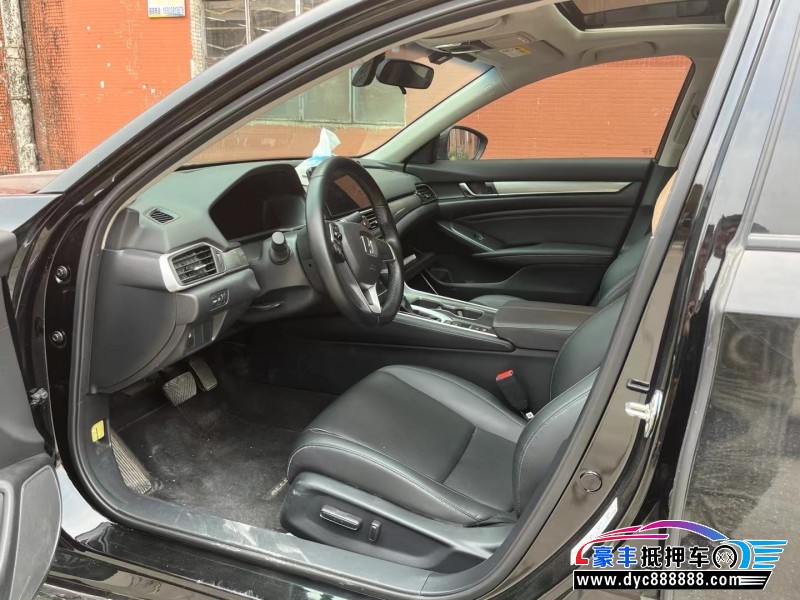 22年本田雅阁轿车抵押车出售