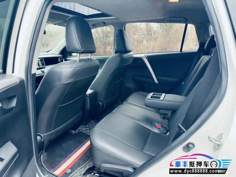 18年丰田RAV4轿车抵押车出售