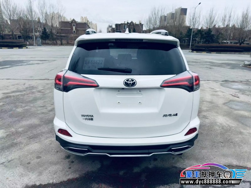 18年丰田RAV4轿车抵押车出售