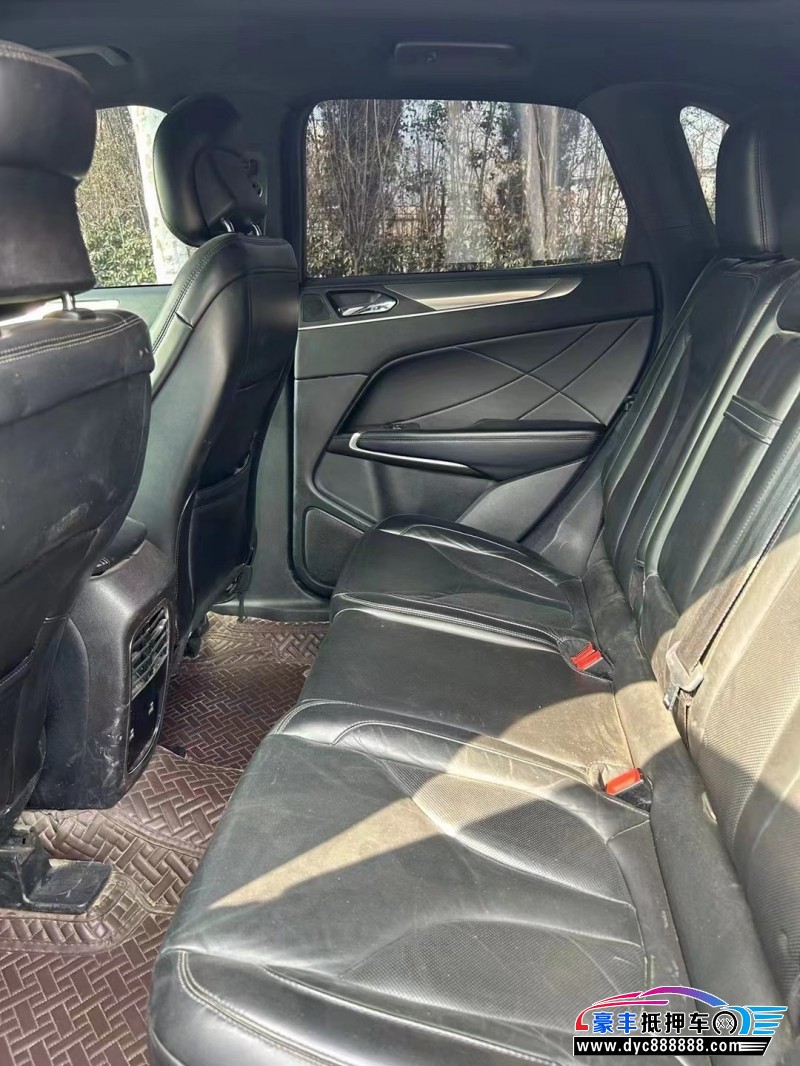 20年林肯MKC轿车抵押车出售