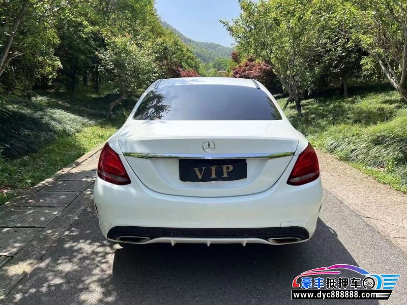 18年奔驰C轿车抵押车出售