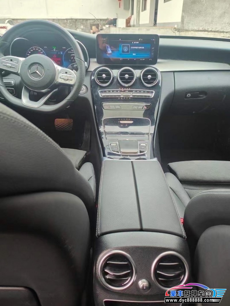 21年奔驰C轿车抵押车出售