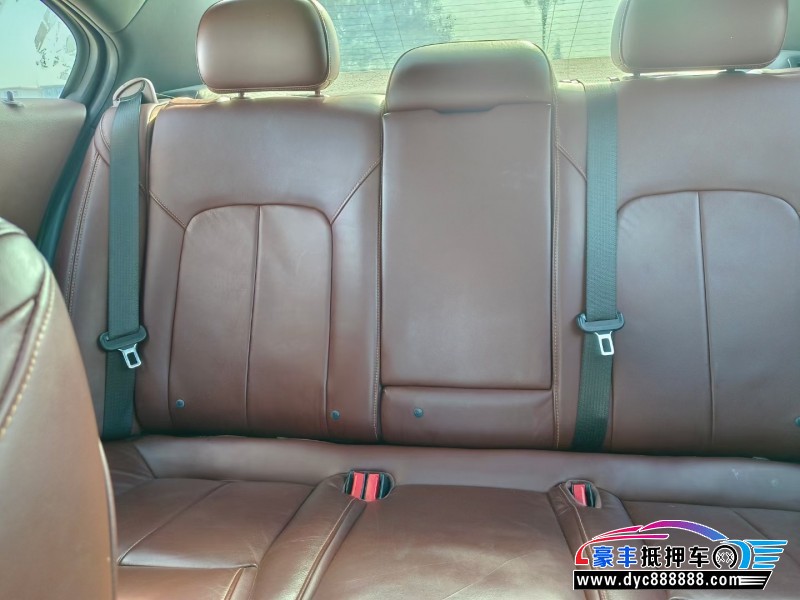 15年别克君越轿车抵押车出售