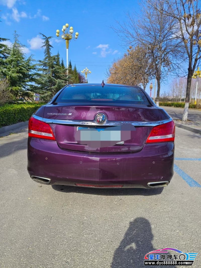 15年别克君越轿车抵押车出售