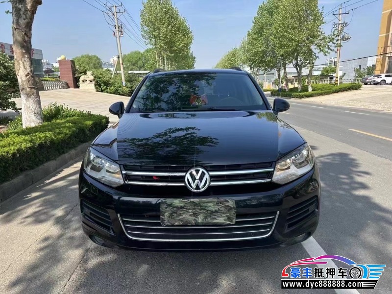 13年大众途锐轿车抵押车出售