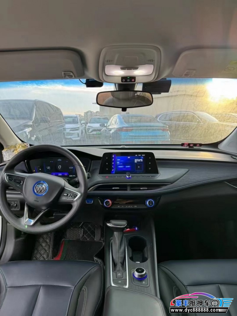 23年别克微蓝轿车抵押车出售