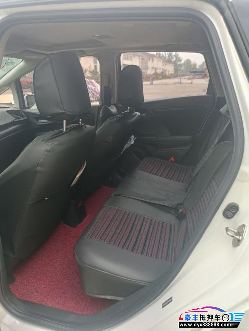 18年本田飞度轿车抵押车出售