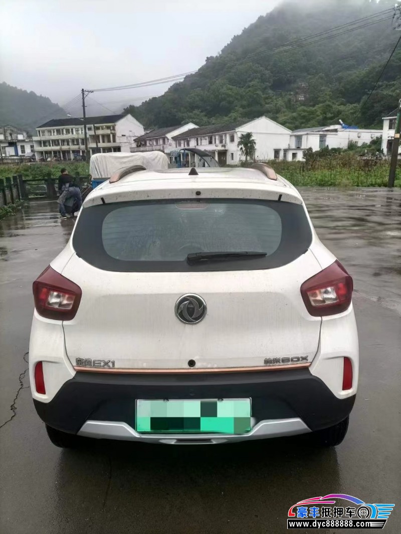 24年东风纳米BOX轿车抵押车出售