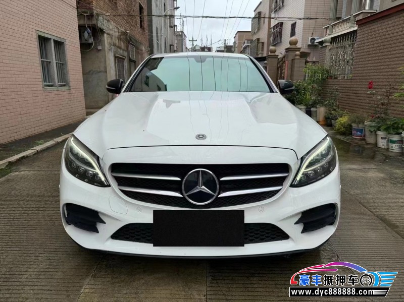 19年奔驰C轿车抵押车出售