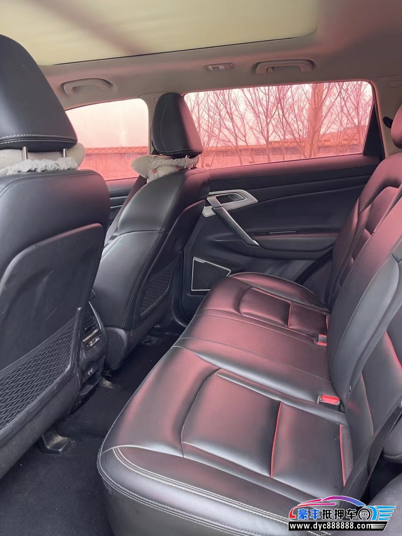 18年吉利博越轿车抵押车出售