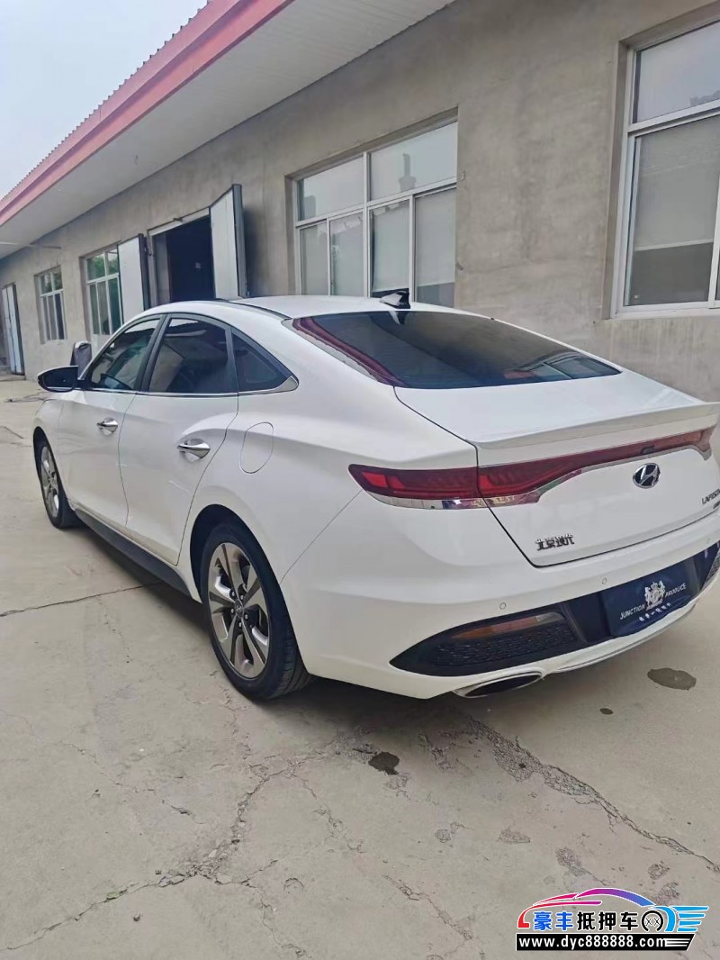 20年现代菲斯塔轿车抵押车出售