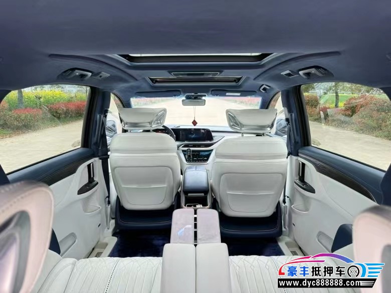 20年别克GL8轿车 20年别克GL8轿车抵押车出售