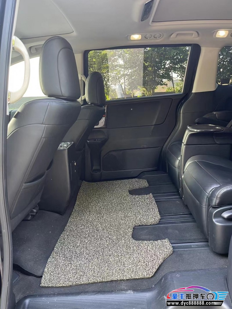 17年本田艾力绅轿车抵押车出售