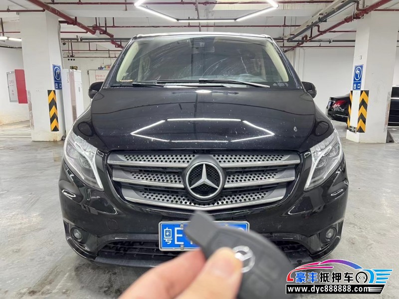 21年奔驰威霆轿车抵押车出售