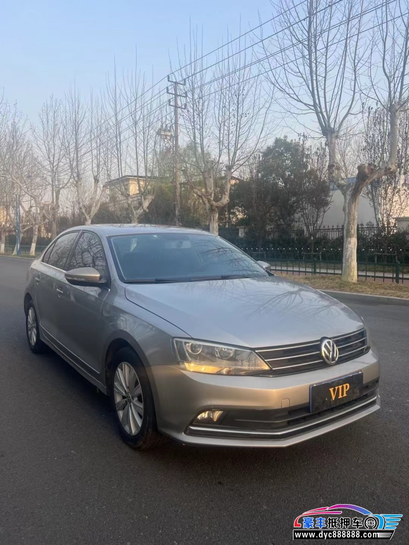 16年大众速腾轿车抵押车出售