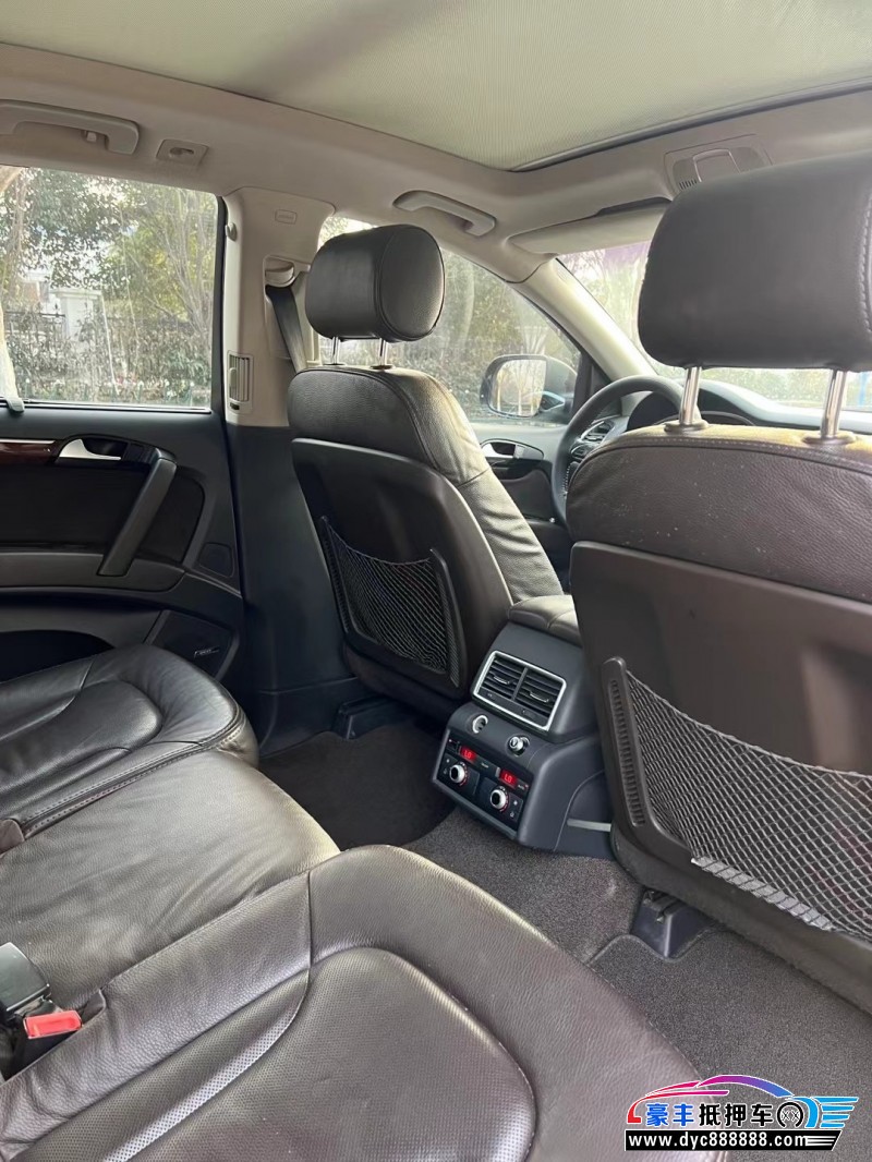 15年奥迪Q7SUV抵押车出售