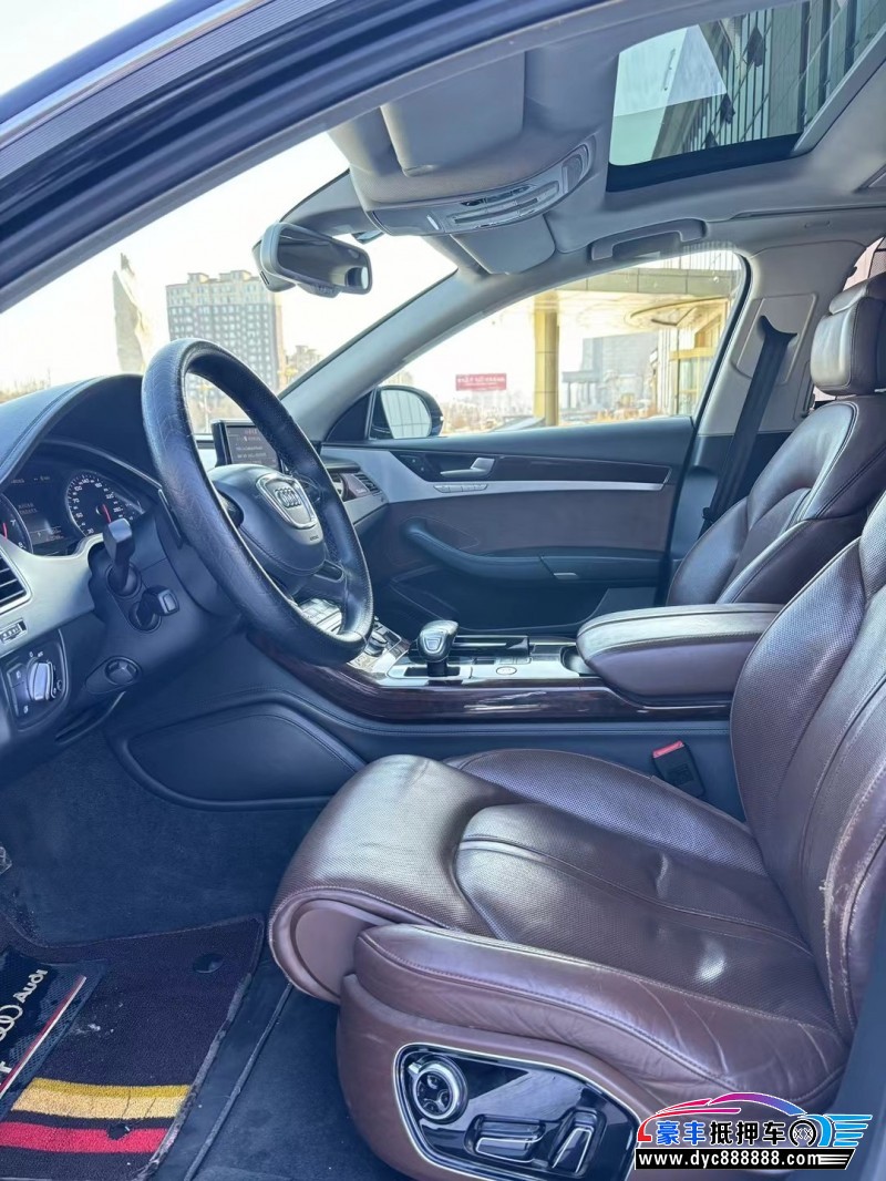 14年奥迪A8L轿车抵押车出售