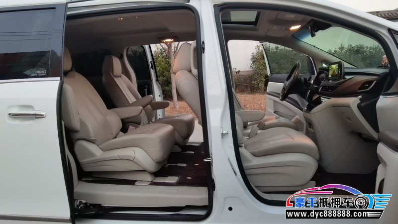 20年别克GL8轿车抵押车出售