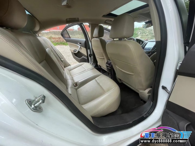 16年别克君威轿车抵押车出售