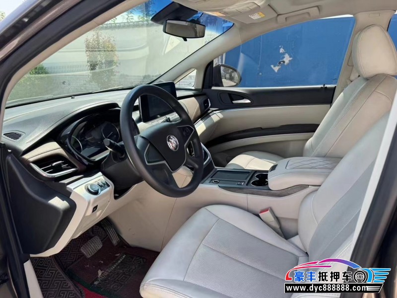 20年别克GL8轿车抵押车出售