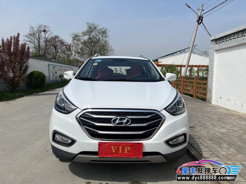 15年现代ix35轿车抵押车出售