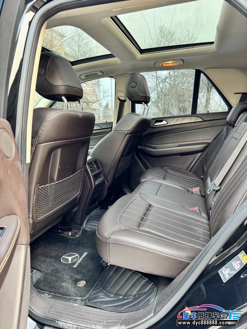 16年奔驰GLE轿车抵押车出售