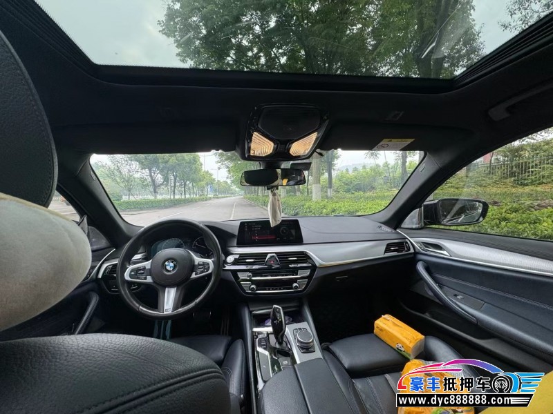 19年宝马5系轿车抵押车出售