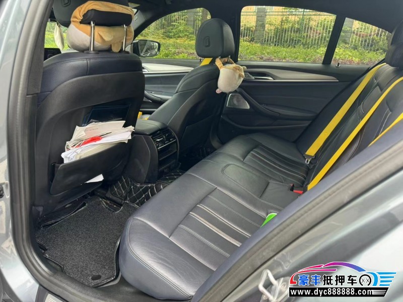 19年宝马5系轿车抵押车出售