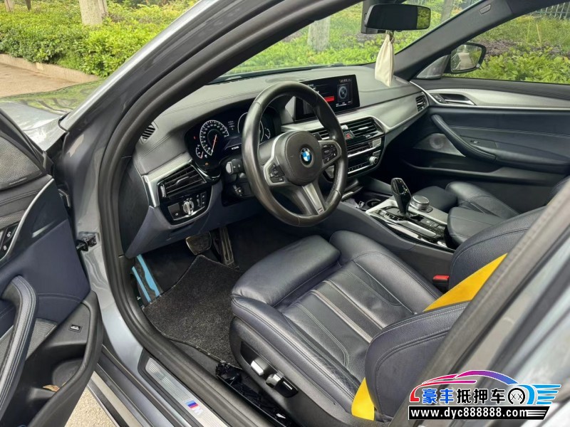 19年宝马5系轿车抵押车出售