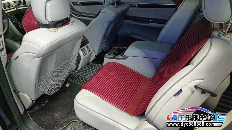 12年奔驰R轿车抵押车出售