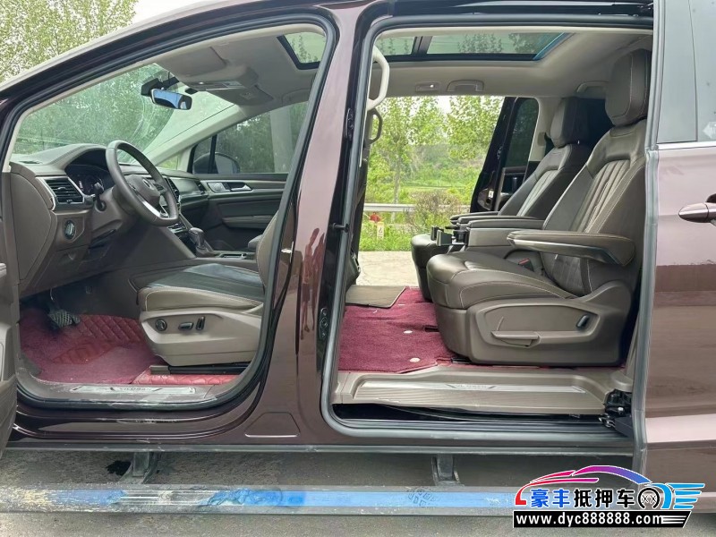 22年大众蔚然轿车抵押车出售