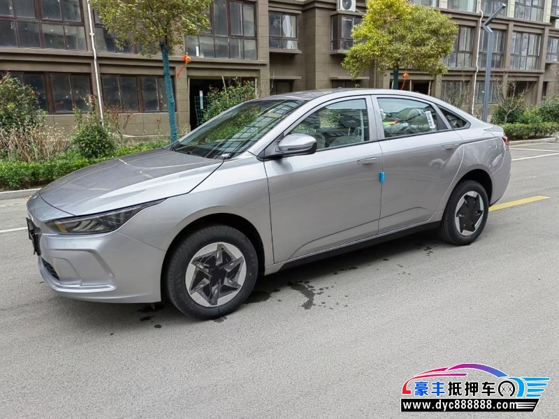 24年吉利几何轿车抵押车出售