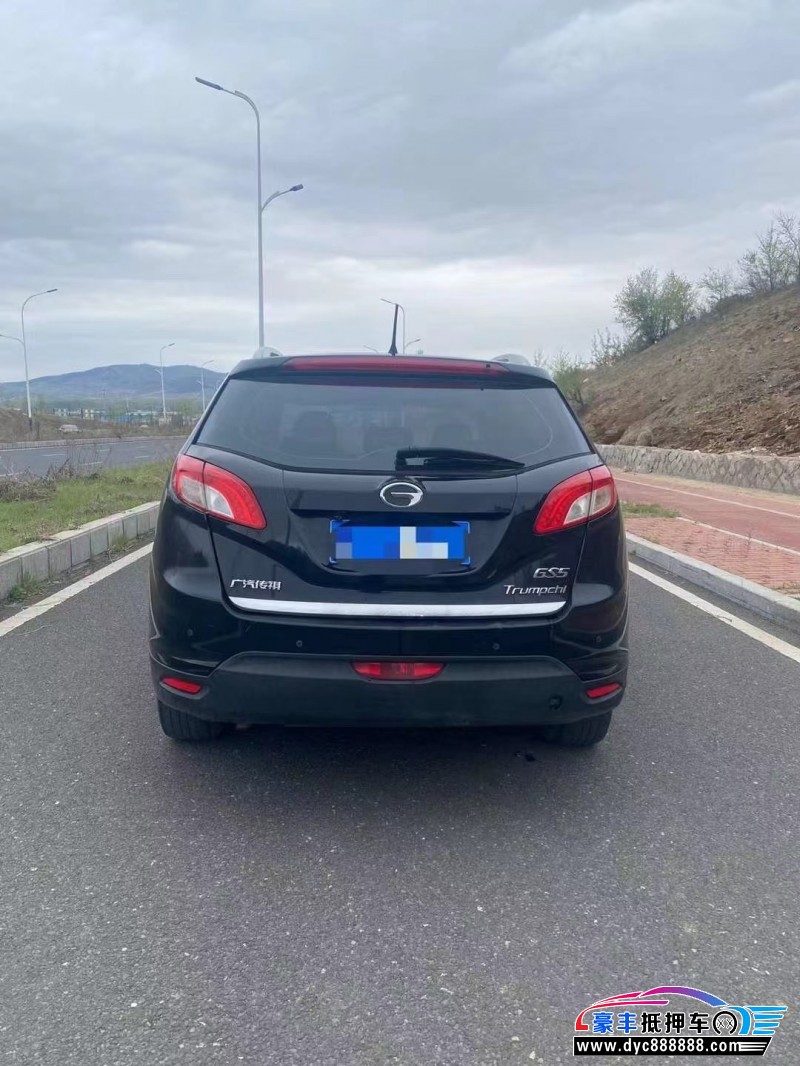 13年传祺GS5轿车抵押车出售