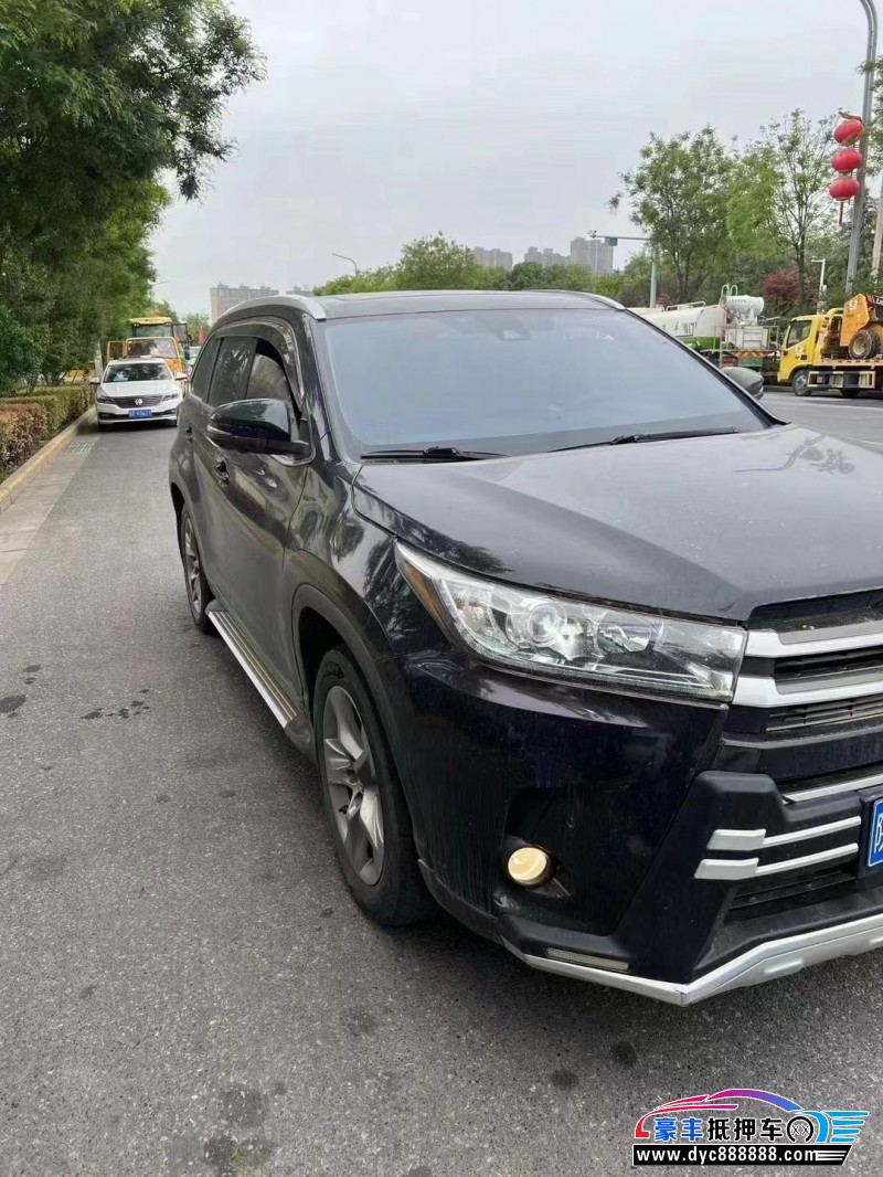 22年丰田汉兰达轿车抵押车出售